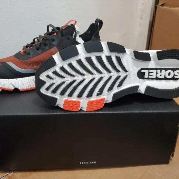 Sorel Mens Kinetic Ripstop Sneakers Dark Amber Buffalo. - Picture 2 of 4